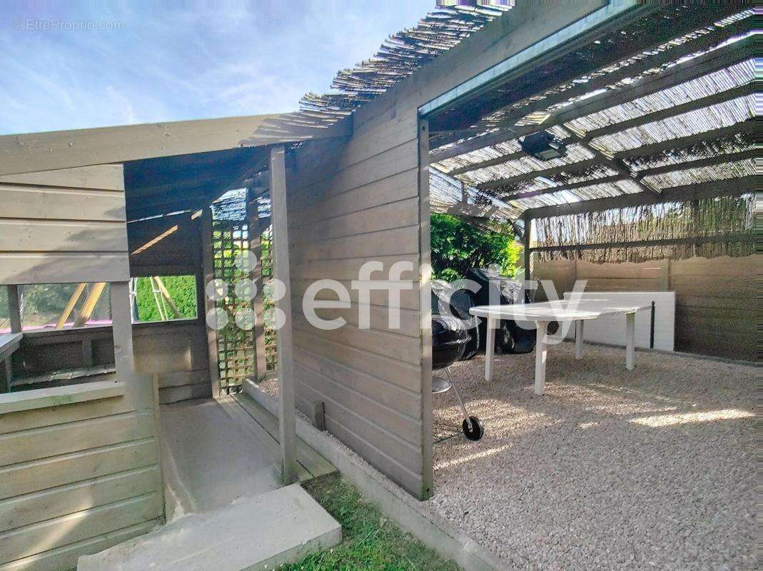 Maison à SAINT-LAURENT-D&#039;AGNY