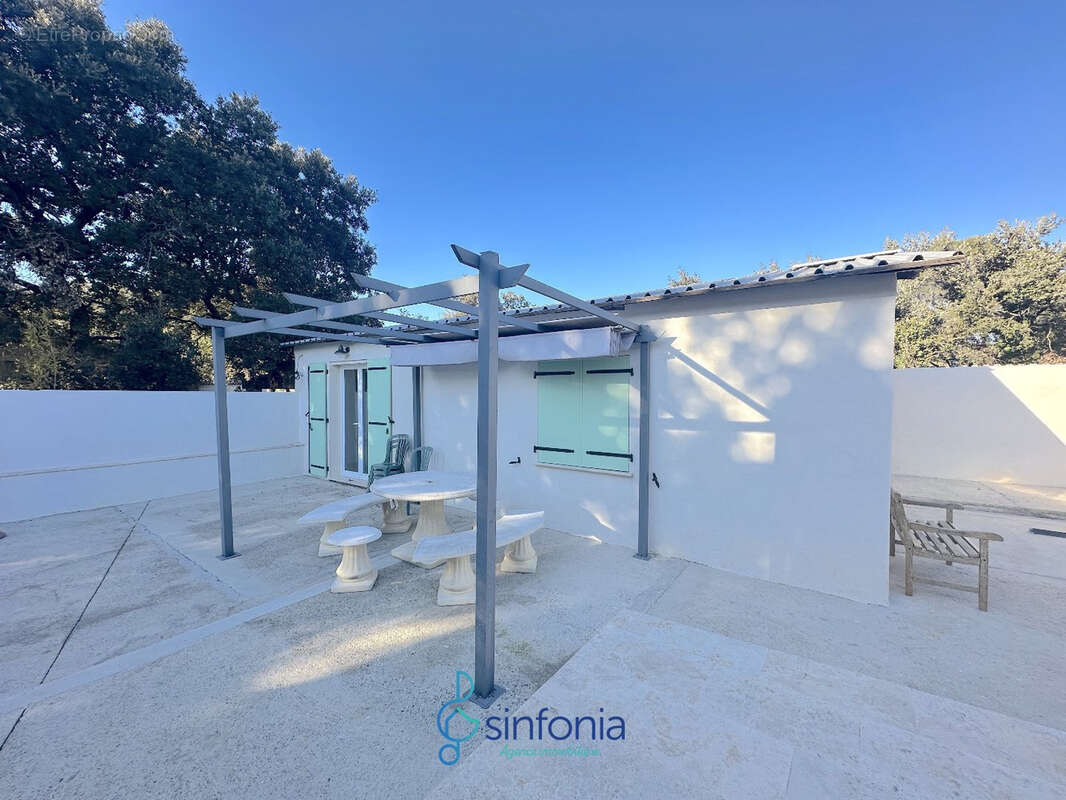 Maison à SAINT-SIFFRET