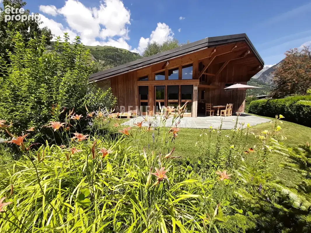 Maison 120 m² à Bourg-Saint-Maurice  - photo 1