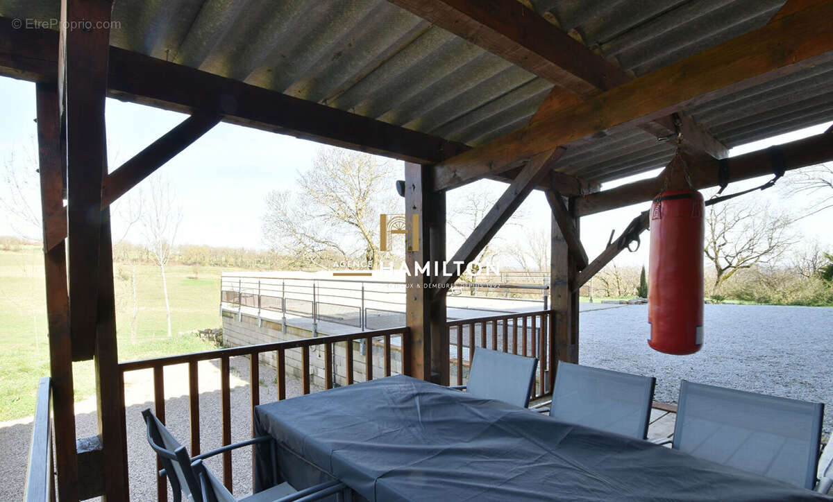 Maison de bourg en pierre avec piscine - habitable de suite - photo 6