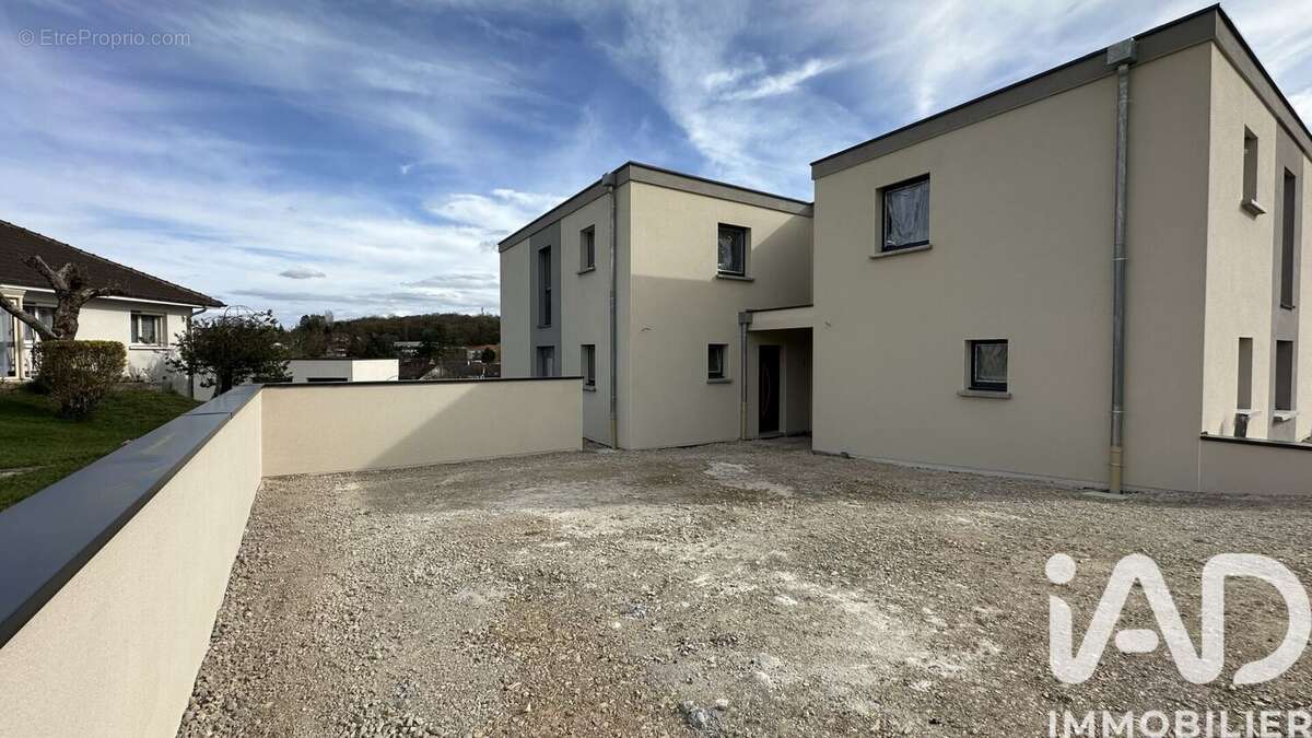 Photo 3 - Maison à ECOLE-VALENTIN