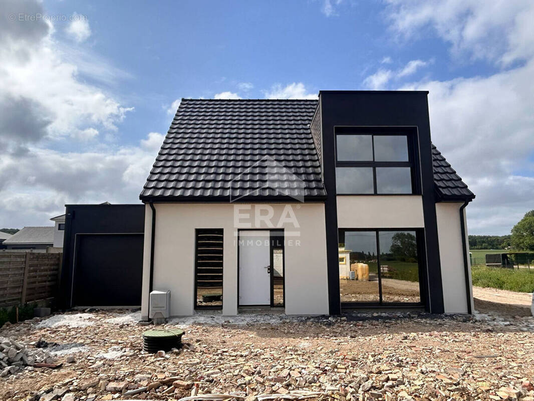 Maison à MUNCQ-NIEURLET