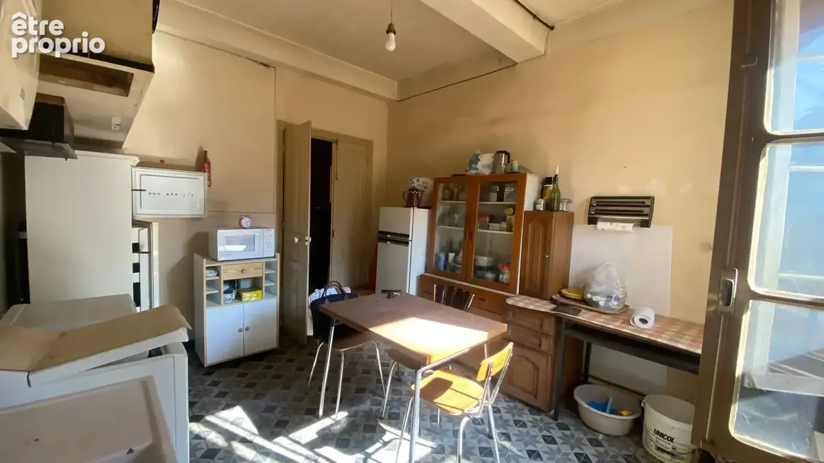 A vendre maison à rénover de 164 m2 avec cour et dépendances à Quarante   fort potentiel de division - photo 5