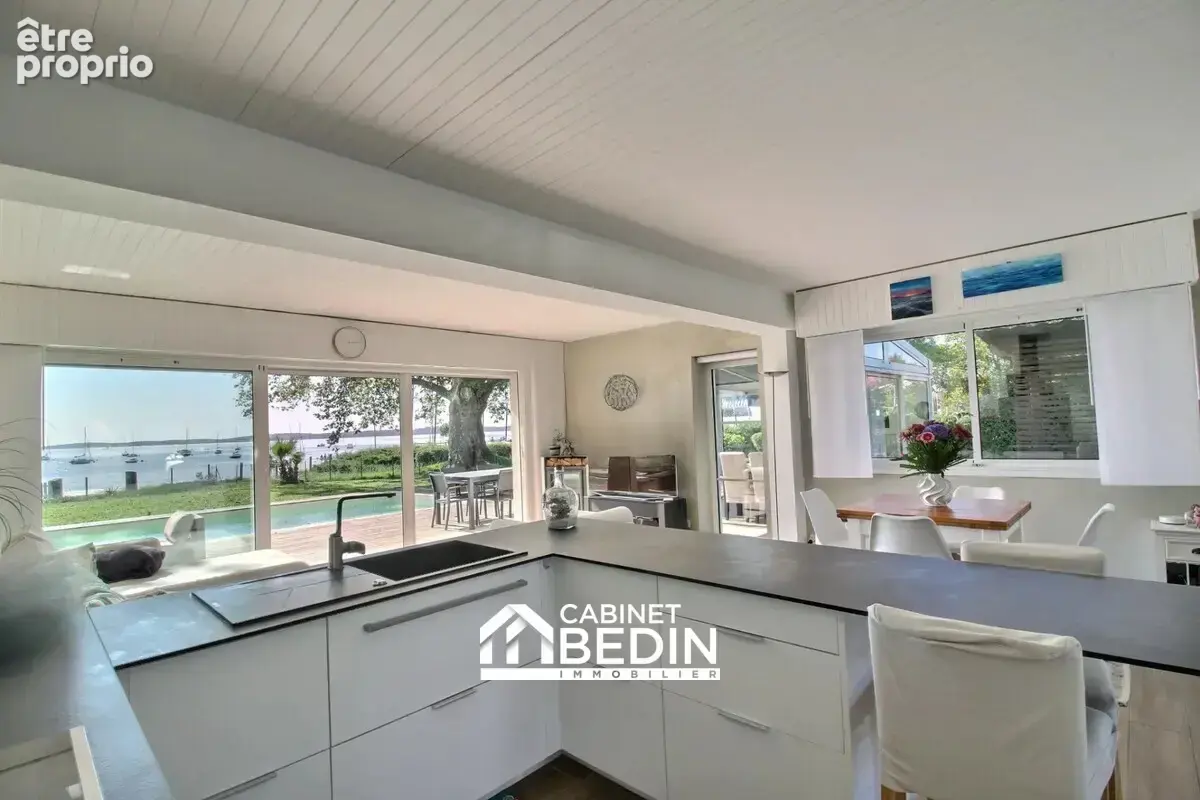 Maison 220 m² à Ares  - photo 4