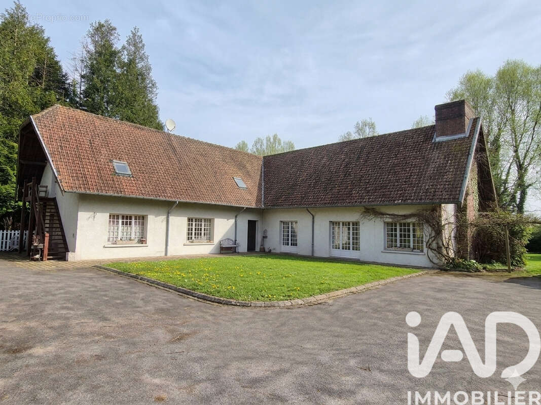 Maison 392 m² à Grand-Laviers  - photo 2
