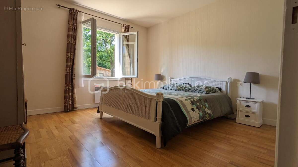 Maison à MONTPON-MENESTEROL