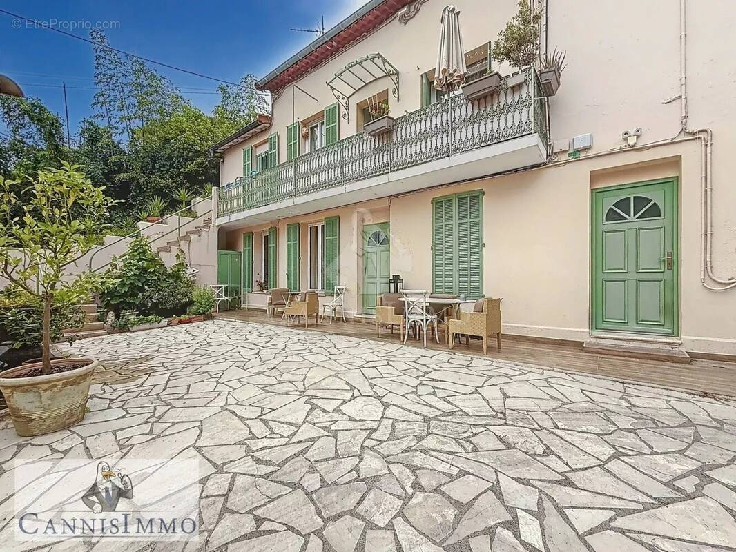 Appartement à CANNES