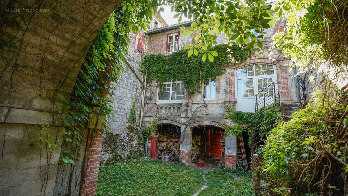 Maison à TOURNON-D'AGENAIS
