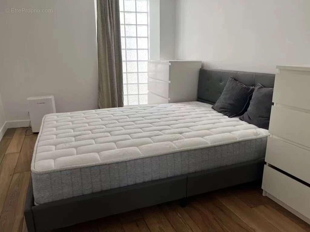 Appartement à PARIS-20E