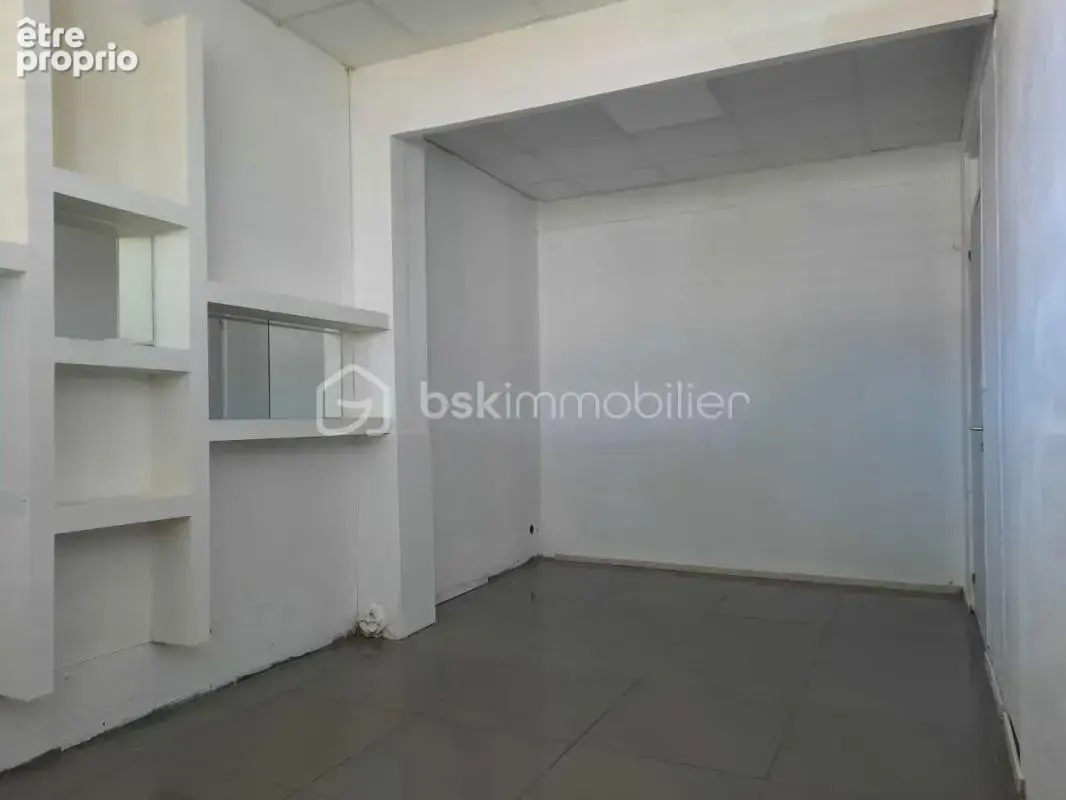 Les abymes – local professionnel de 58 m² - photo 9
