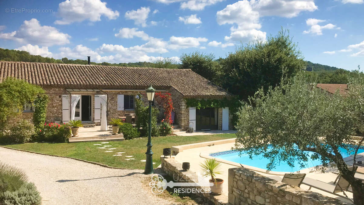 Maison à UZES