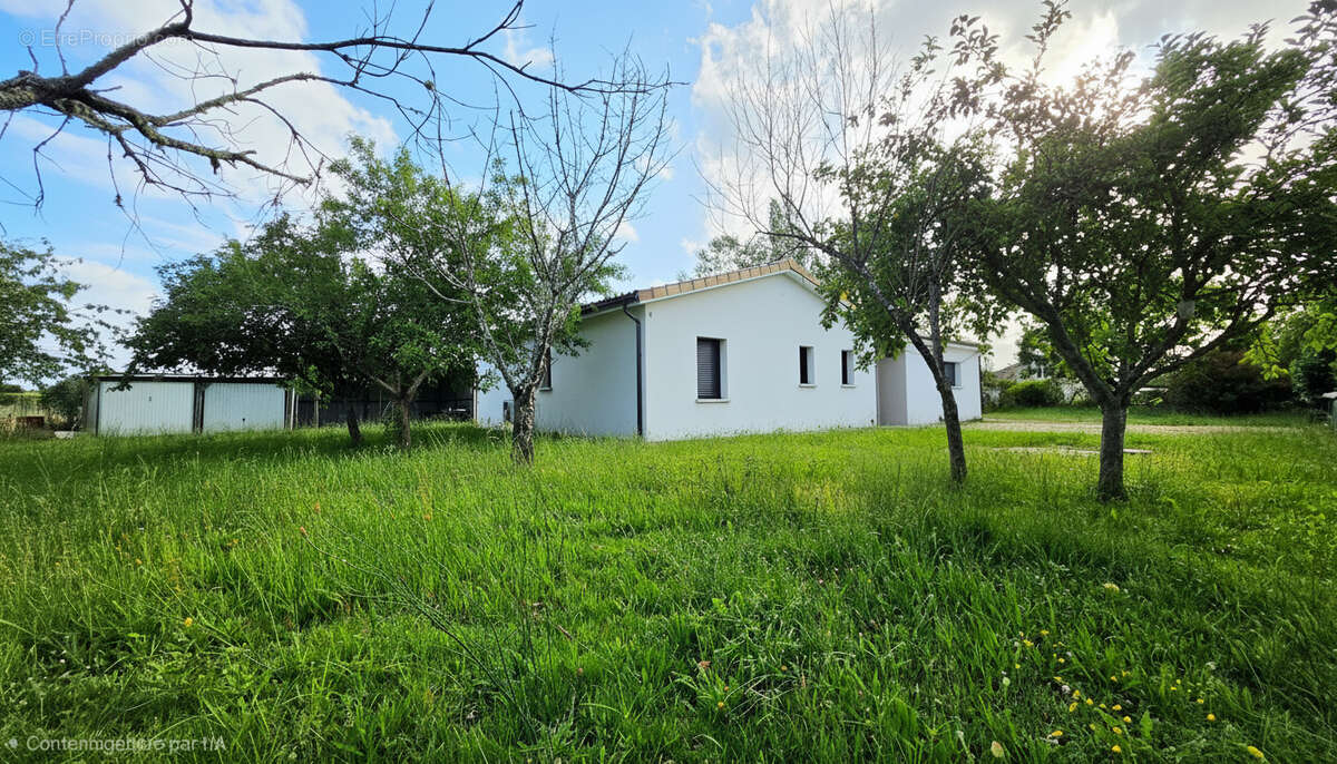 Maison à LE PIZOU