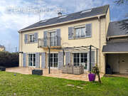 Maison à BOUTERVILLIERS