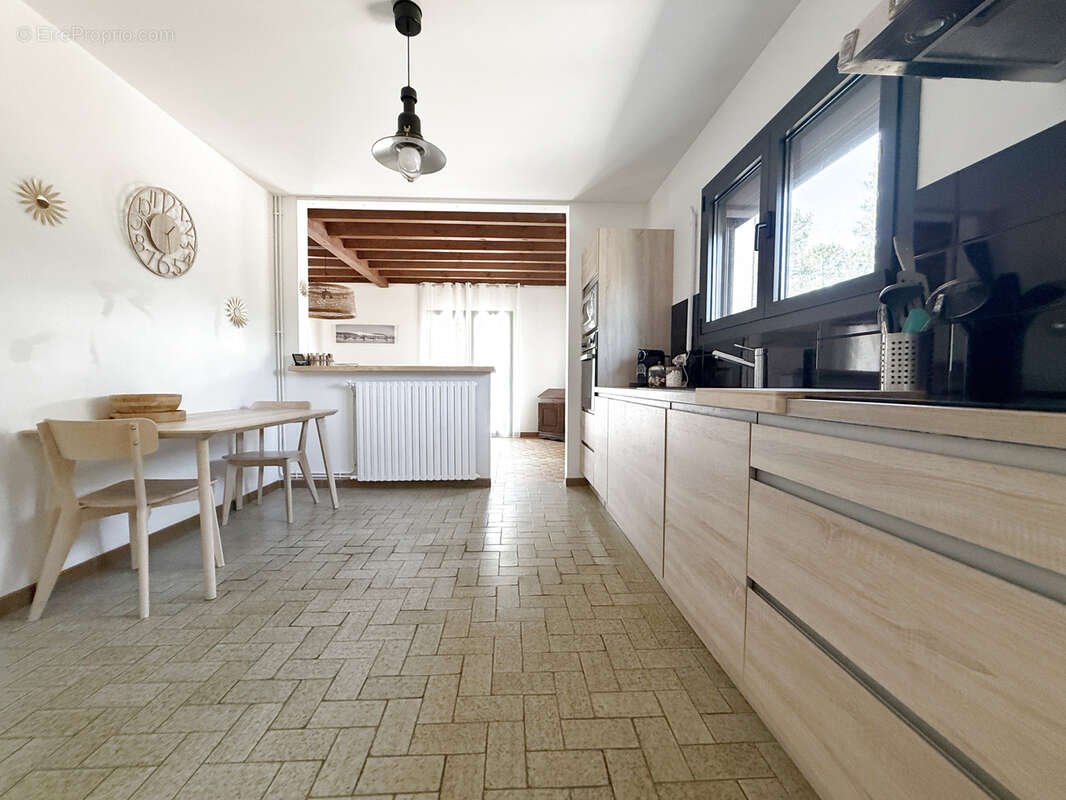 À seulement 3 km de Labrit   Maison de plain-pied alliant confort et modernité - photo 3