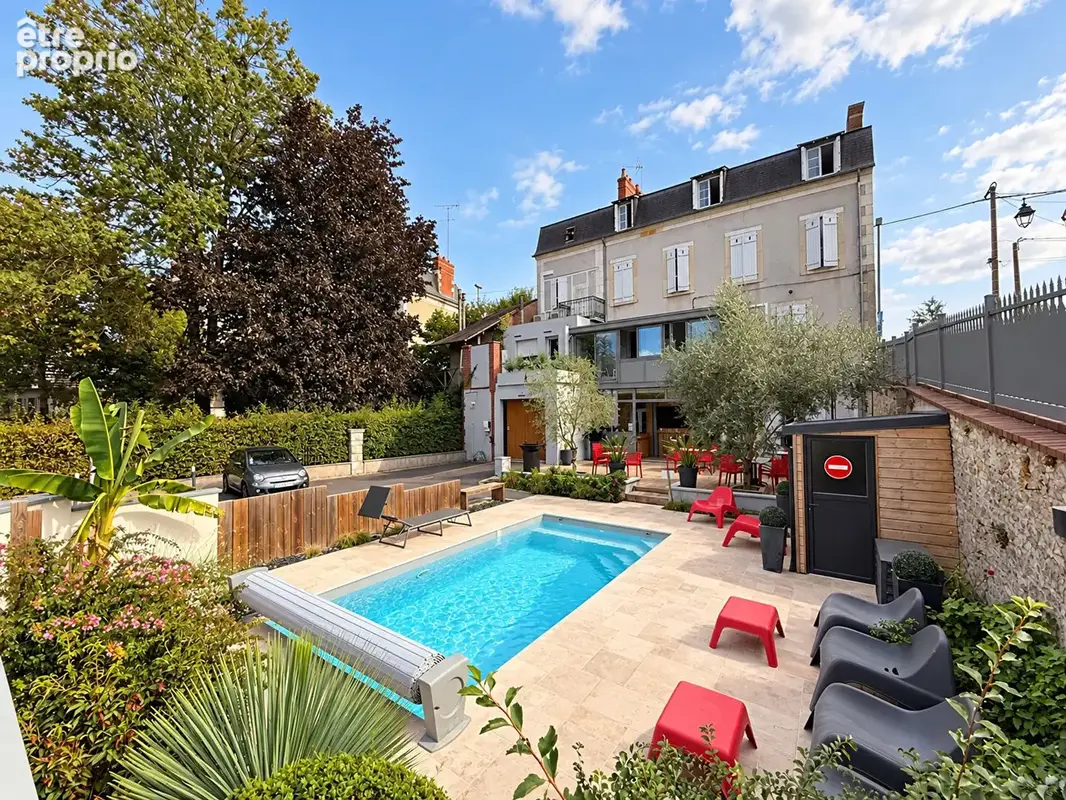 Photo Maison à Bourges au prix de 829 500€