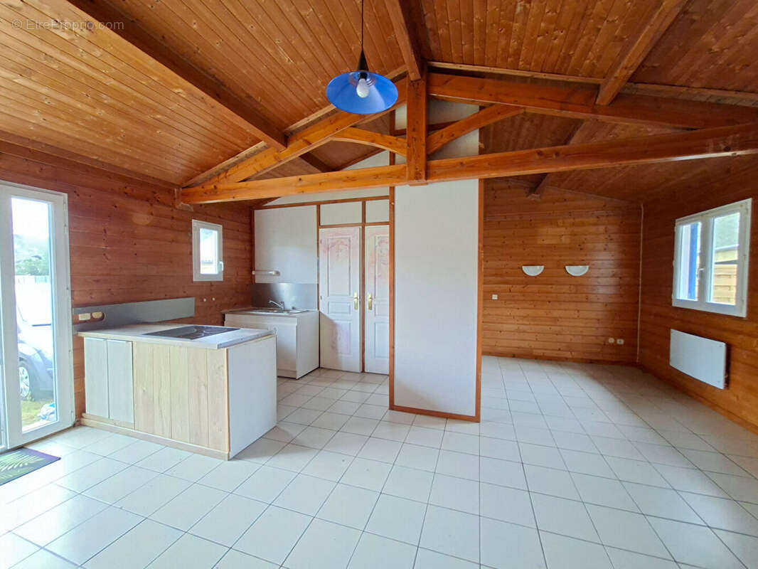 Maison à VIELLE-SAINT-GIRONS