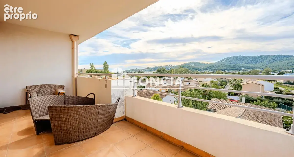 Hyeres ouest - appartement t4 avec terrasse sud dégagée et garage - photo 4
