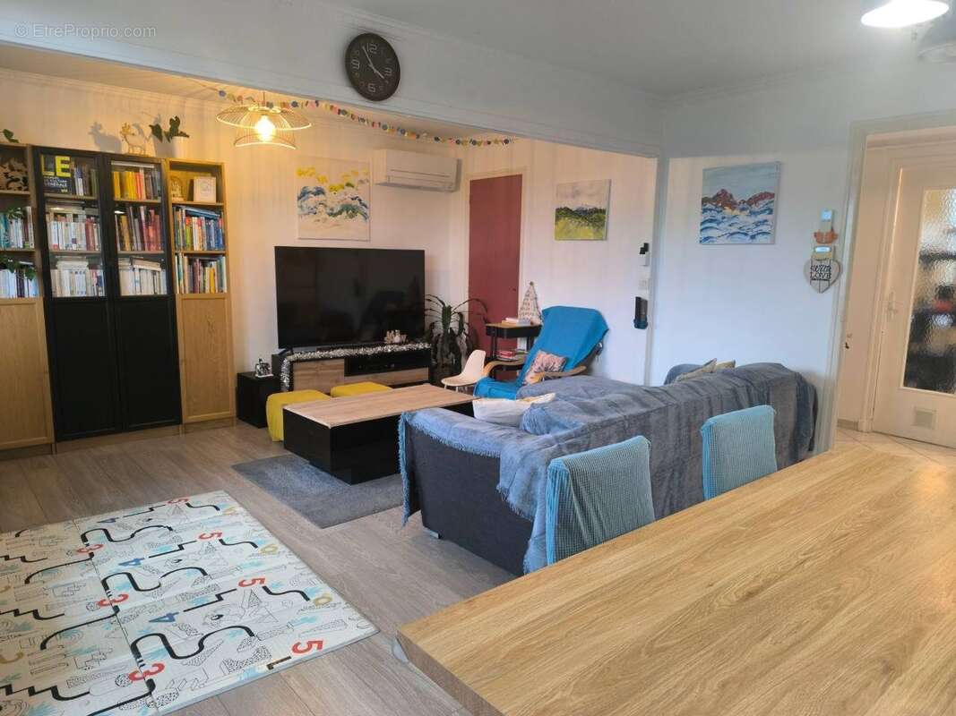 Appartement à LA TRONCHE