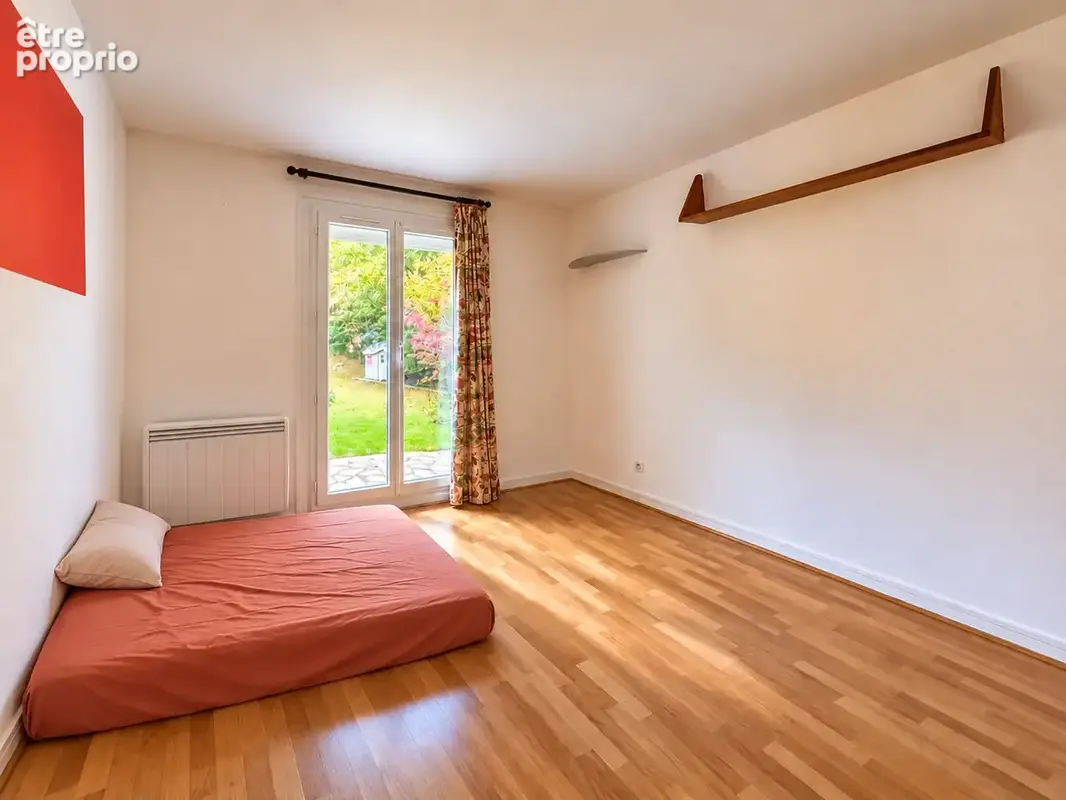 Rochefort-en-yvelines   une maison familiale aux beaux volumes dans un cadre verdoyant - photo 16