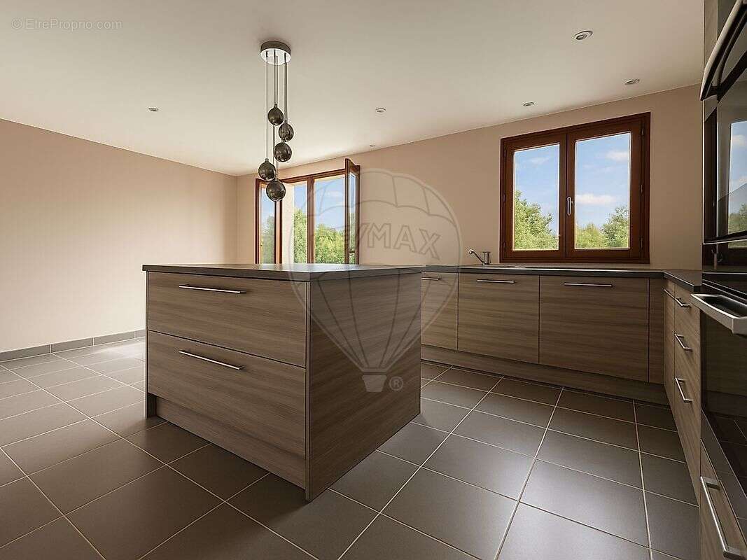 Maison à MORTEFONTAINE