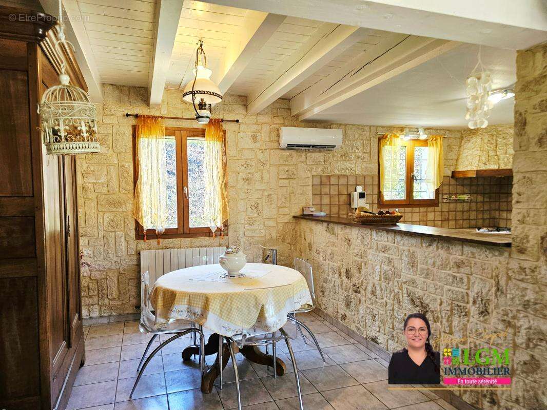 Maison avec piscine à Laudun - 4 chambres- 115 m² - Terrain clos et arboré 787m² - photo 6