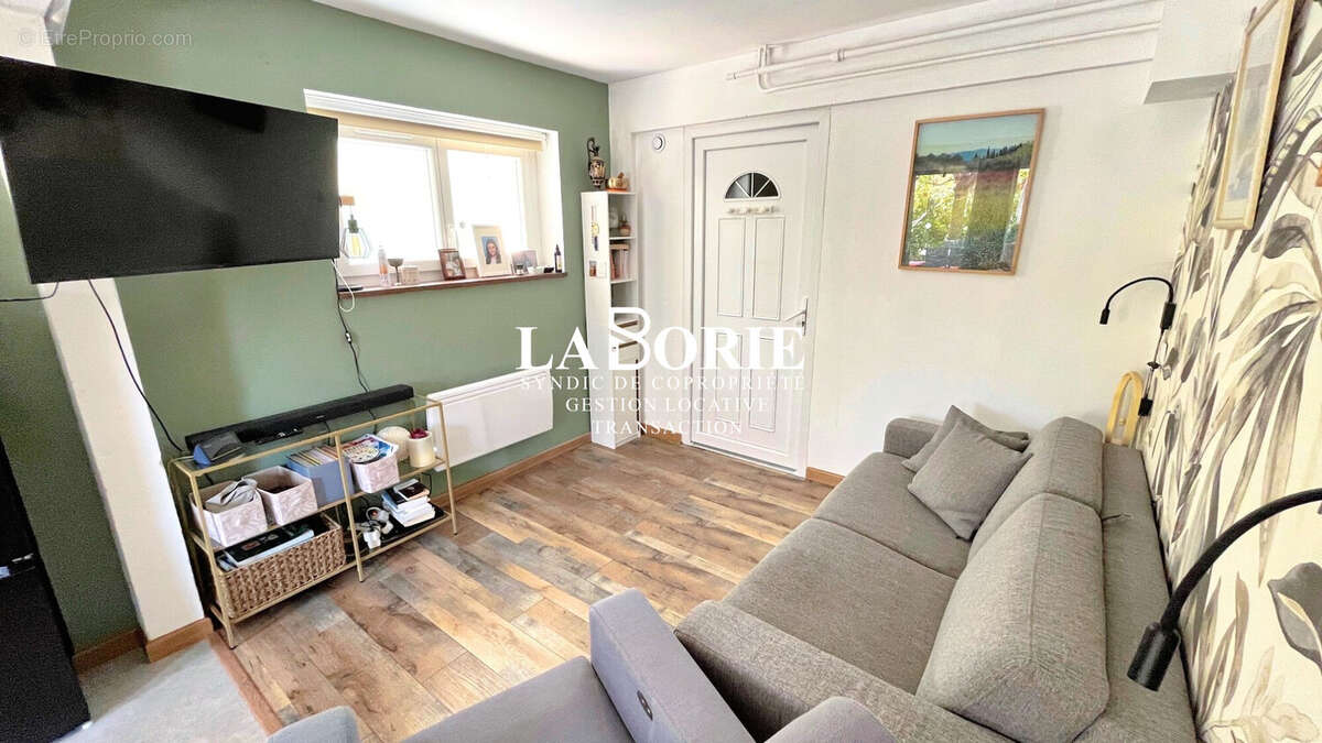 Maison 158 m² à Roquemaure  - photo 5