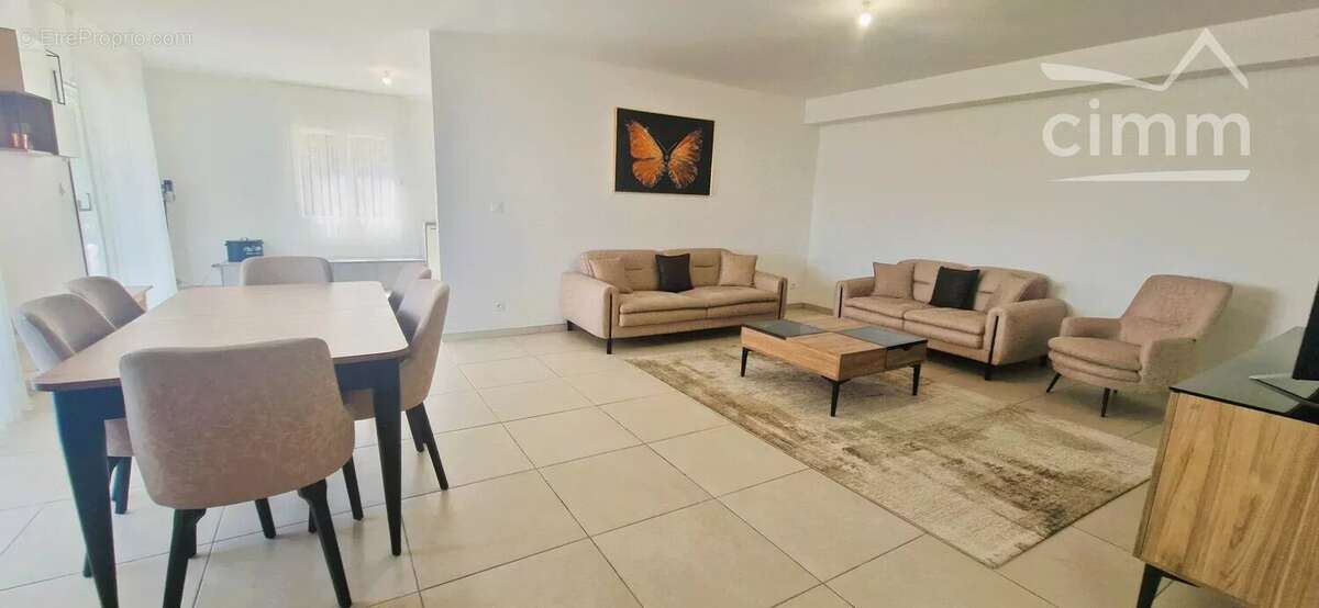  À VENDRE – Superbe propriété avec deux appartements spacieux et prestations haut de gamme - photo 10