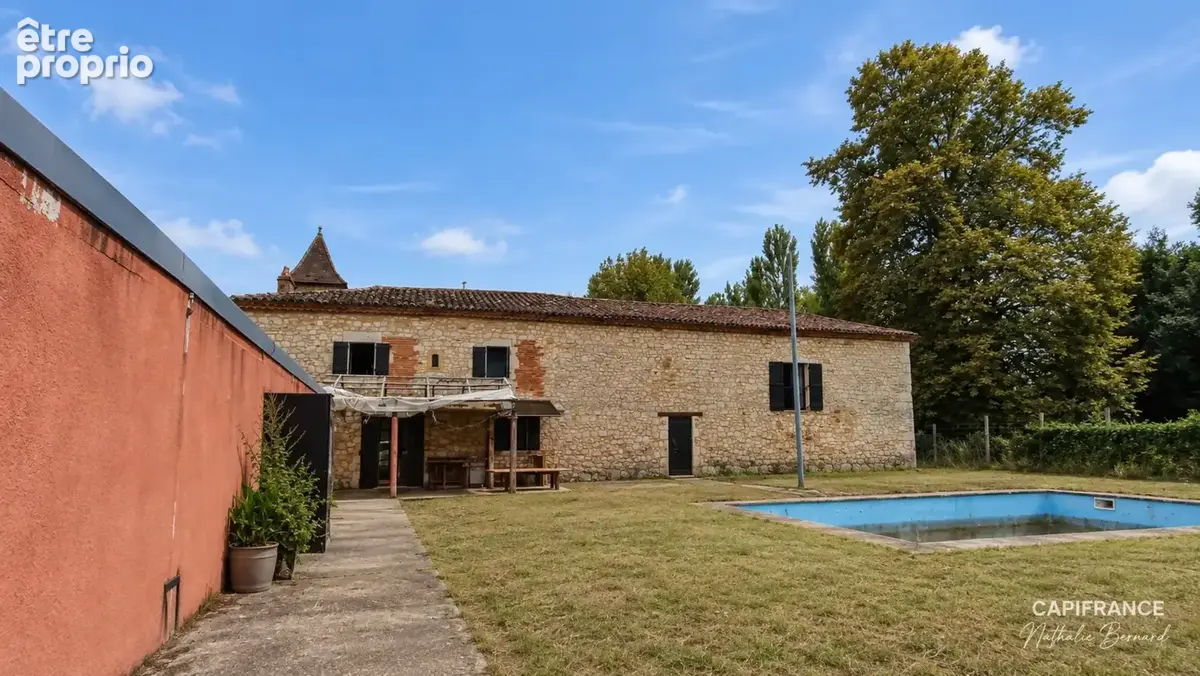 Fumel – ensemble immobilier en pierre à rénover sur près de 2 ha - photo 3
