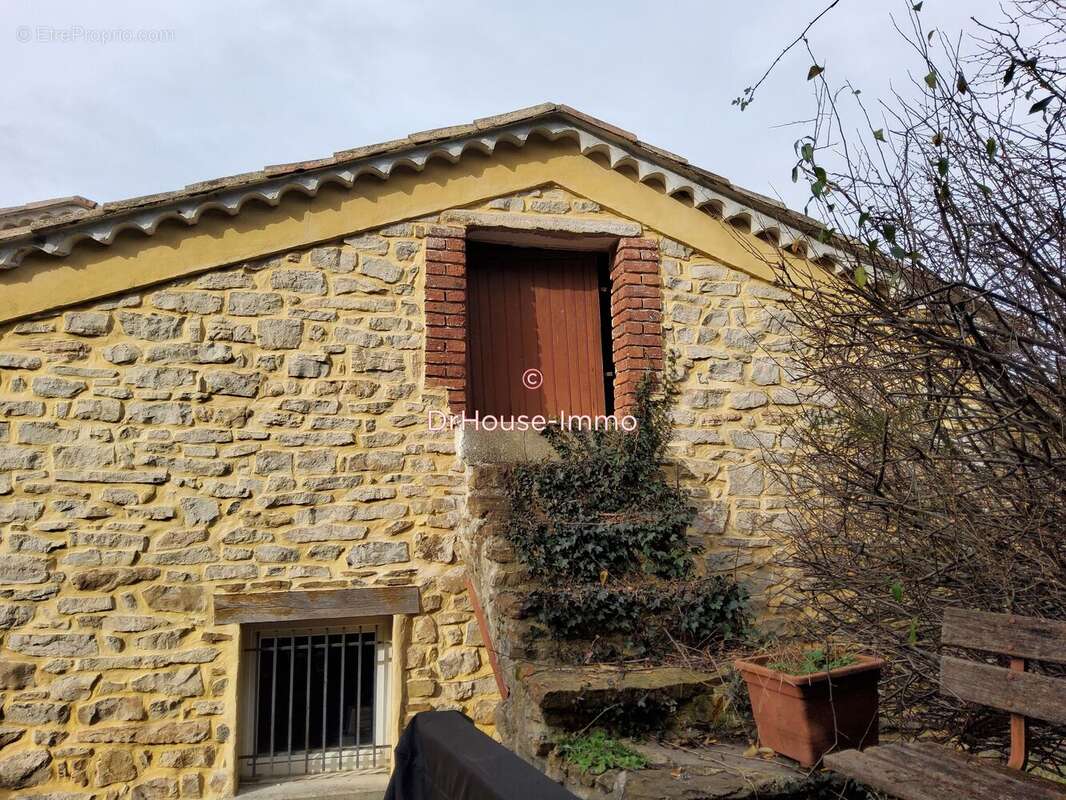 Maison à MOLIERES-SUR-CEZE