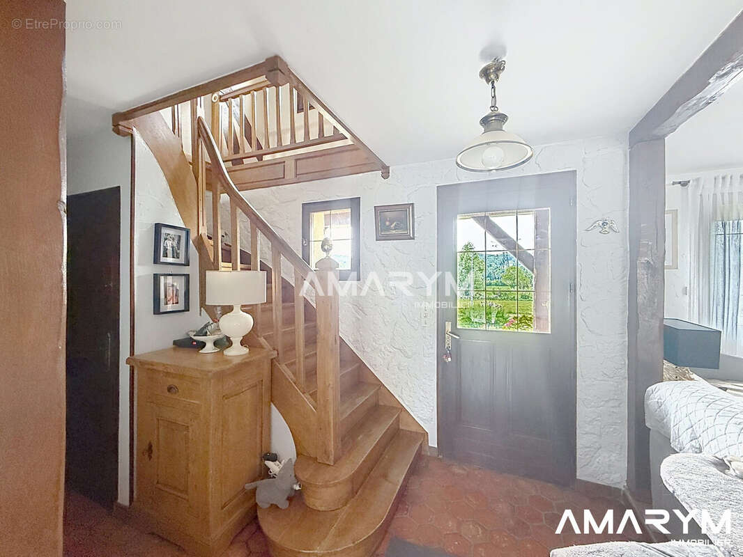 Maison 106 m² à Oust-Marest  - photo 6