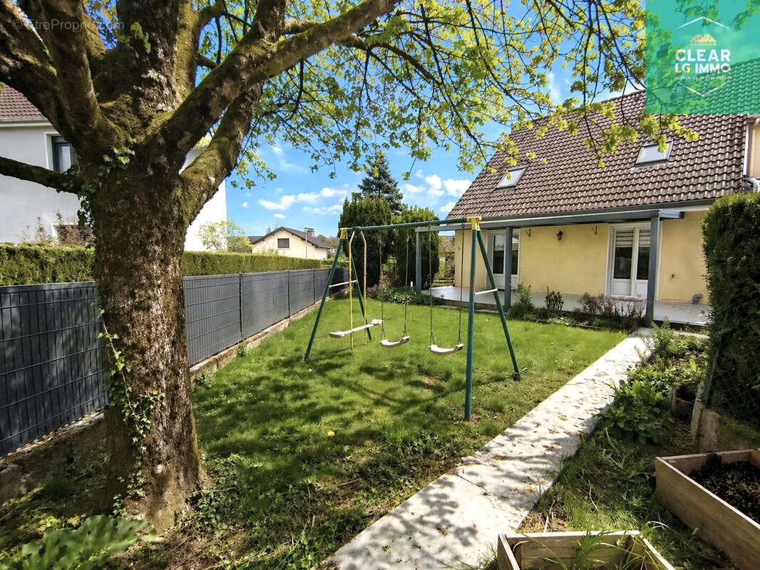 Maison à LONGUYON