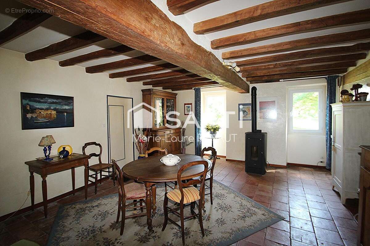 Photo 6 - Maison à SAINT-JULIEN-DU-PUY