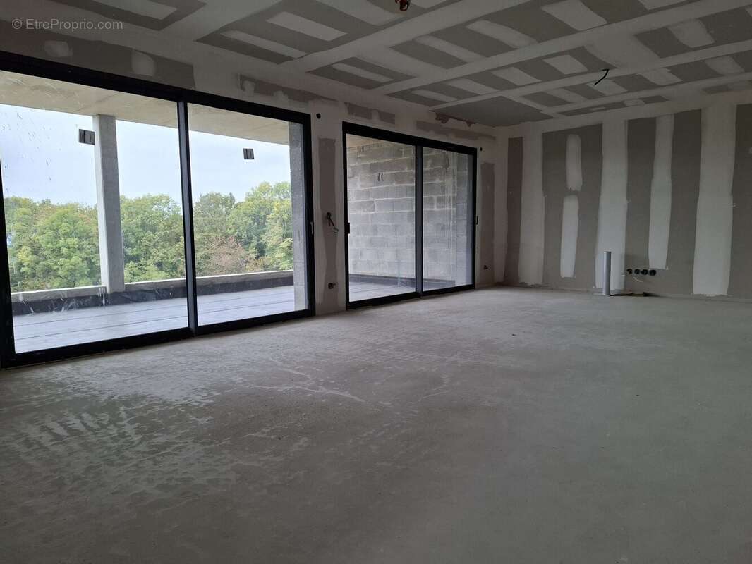 Appartement à PUGNY-CHATENOD