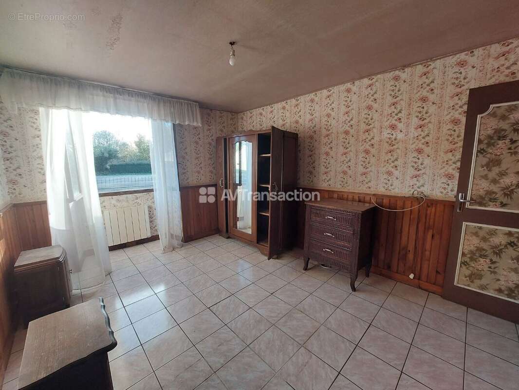 Maison à SOULGE-SUR-OUETTE