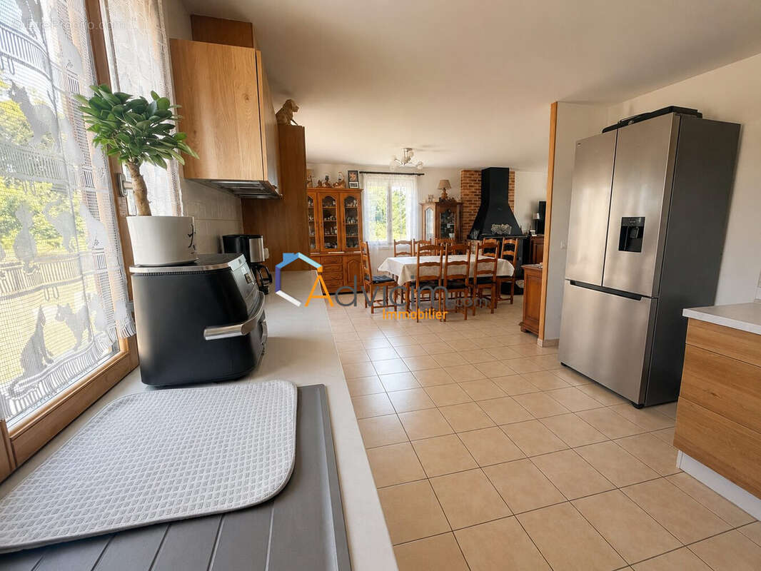 Maison 117 m² à Chambeugle  - photo 2