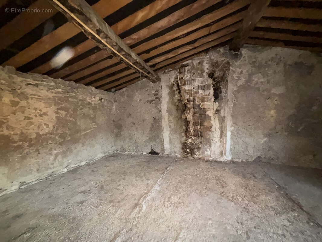 Maison à MIRABEL-AUX-BARONNIES