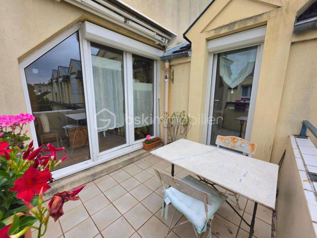 Appartement à LIVRY-GARGAN