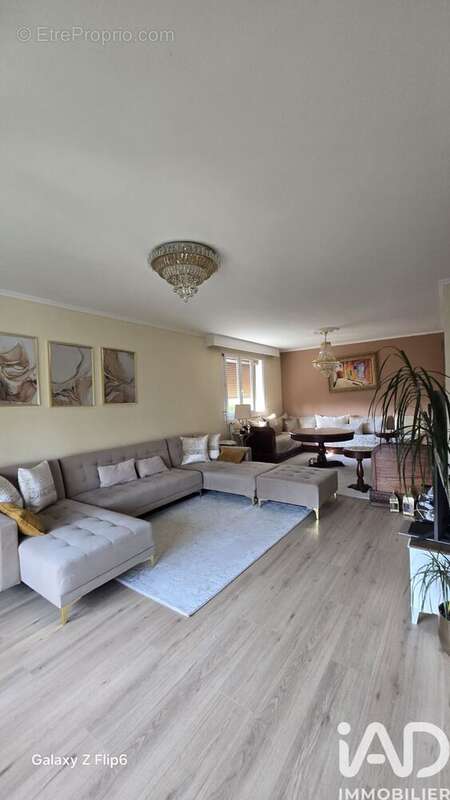Photo 4 - Maison à ROMILLY-SUR-SEINE