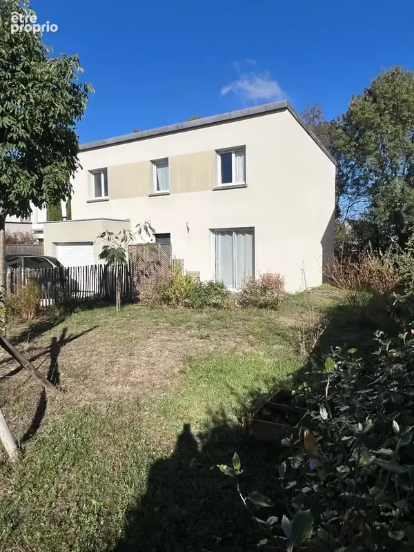 Maison à BEAUCOUZE