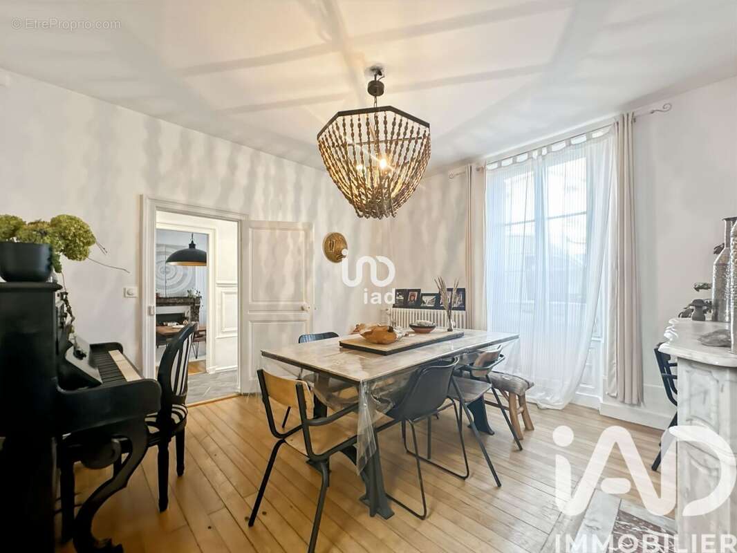 Photo 3 - Maison à SENS