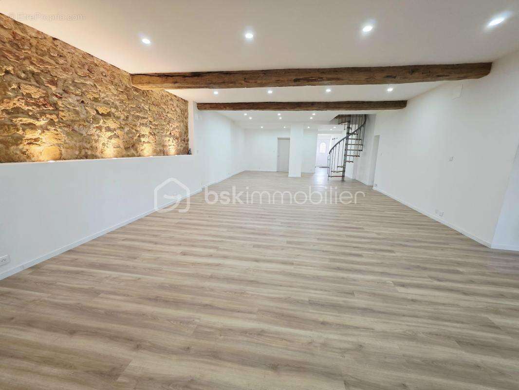  Maison de campagne rénovée – 345 m² – Vaux-Villaine (08) - photo 5