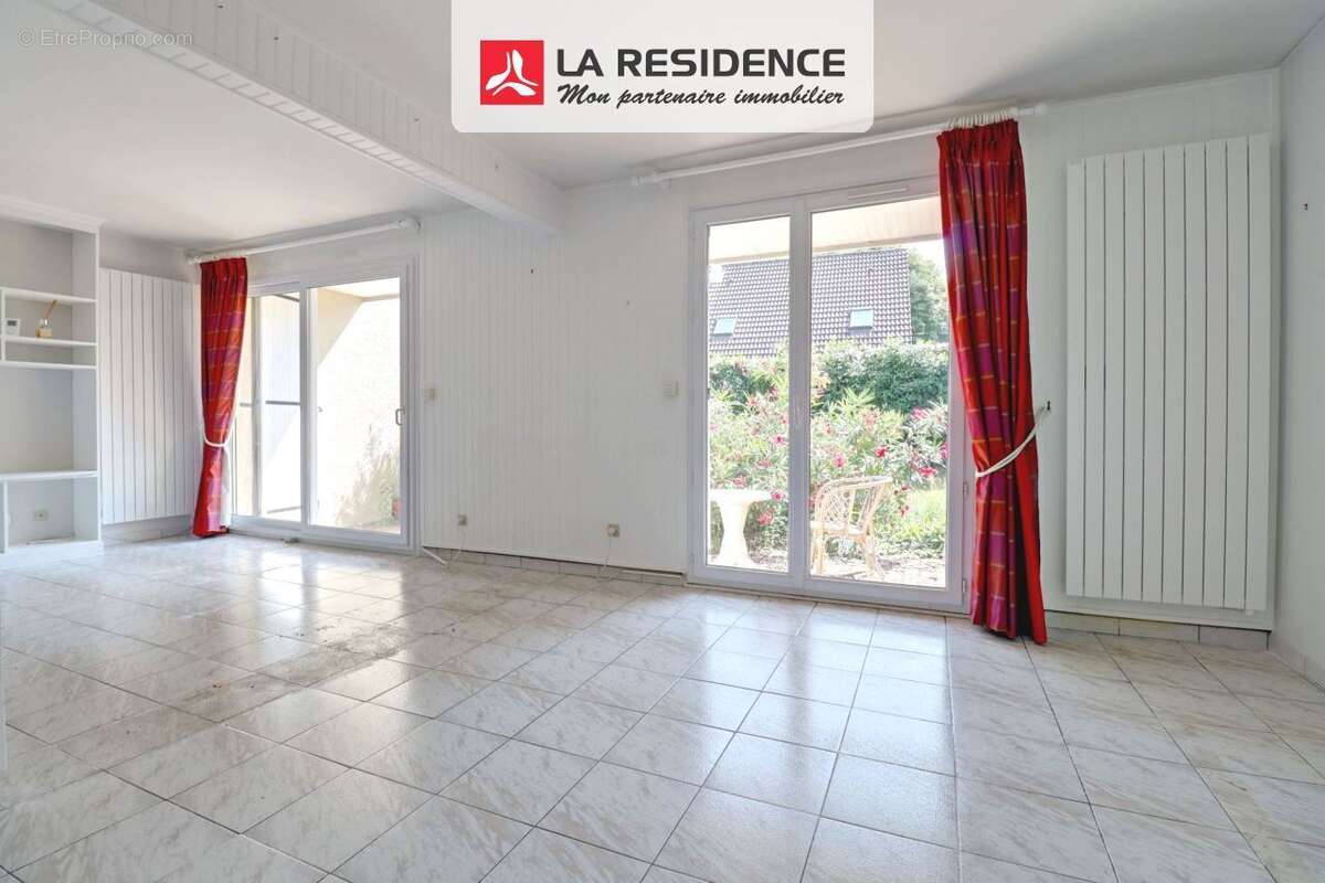 Maison à VERNEUIL-SUR-SEINE