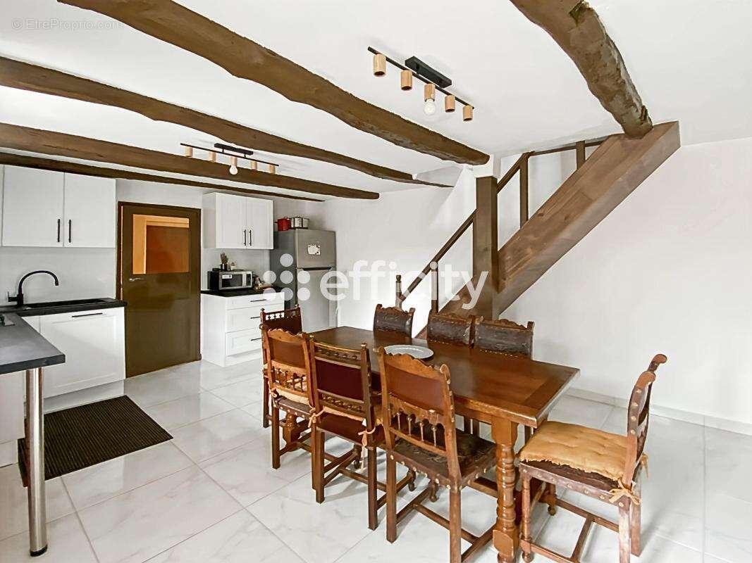 Maison à ROQUEFORT-SUR-SOULZON