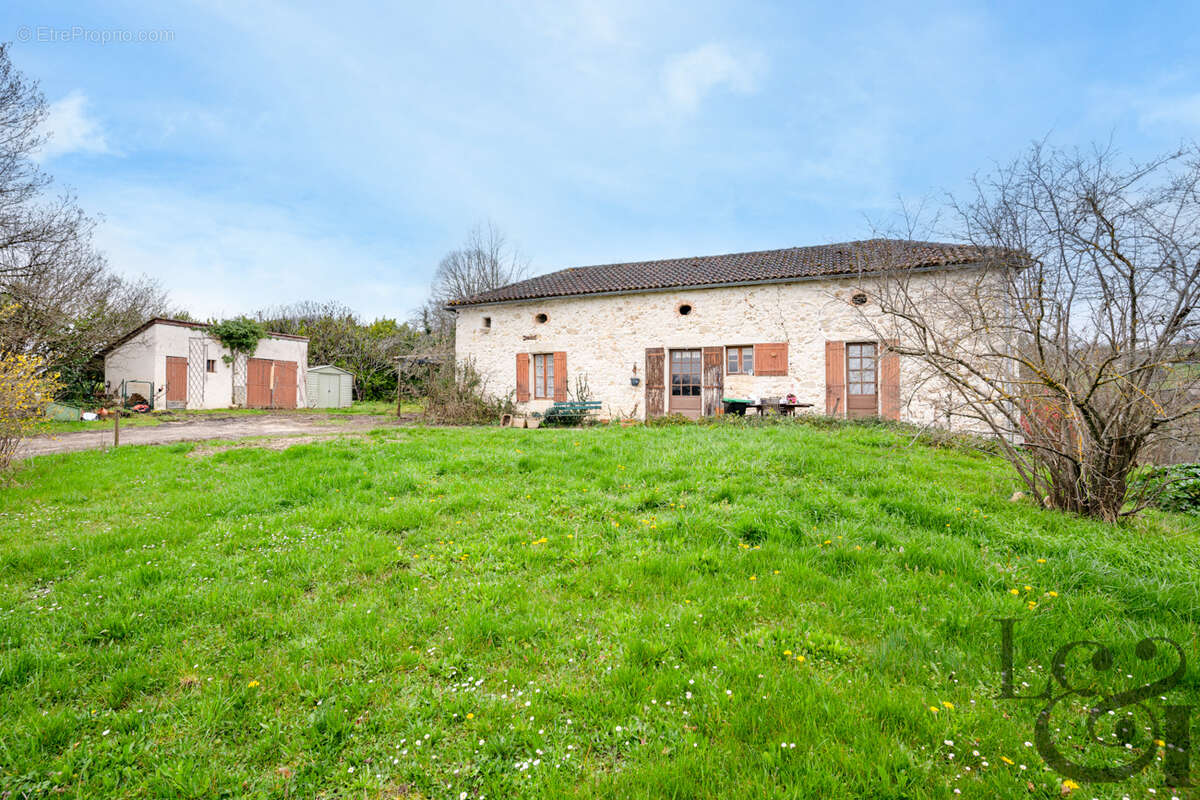 Maison à HAUTEFAGE-LA-TOUR