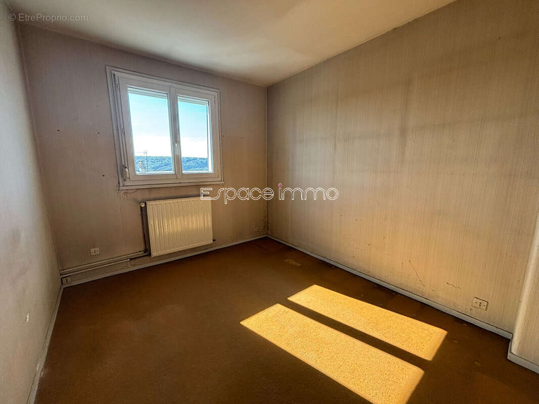 Maison individuelle - 85m² - 3 chambres - Garage - DEVILLE LES ROUEN - photo 8