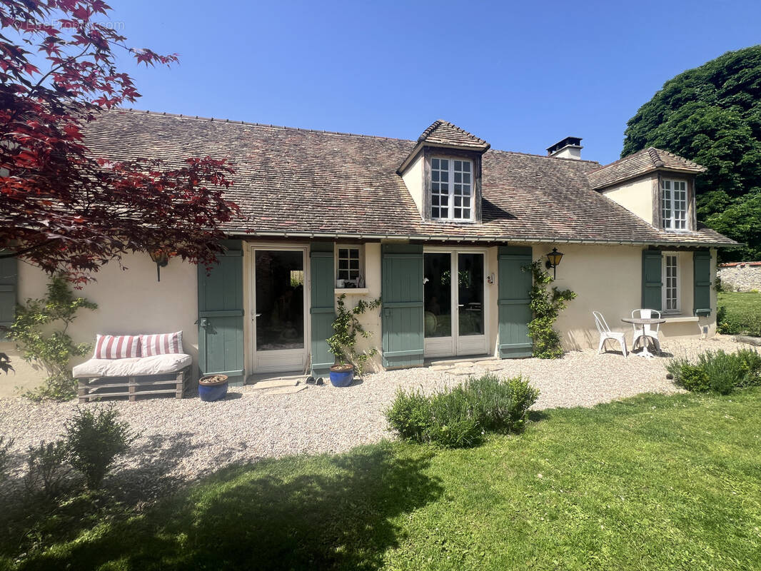 Maison à HOUDAN