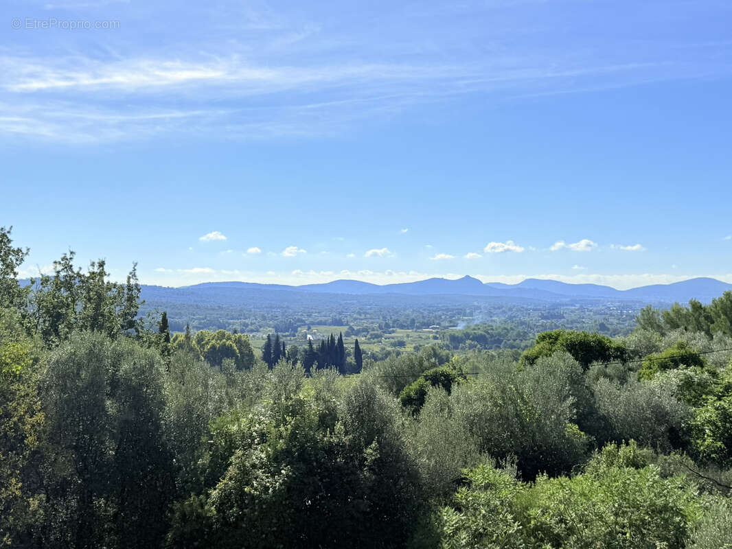 Maison à SOLLIES-PONT