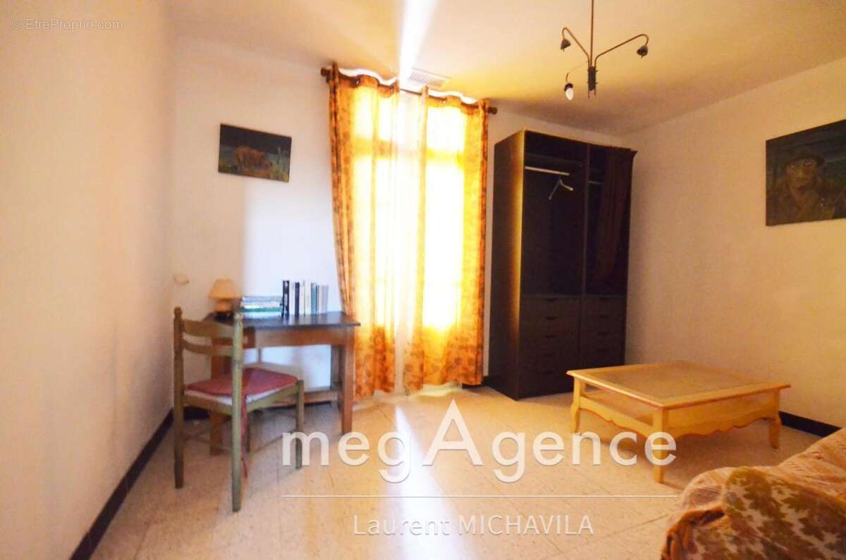 Maison à VILLENEUVE-LES-BEZIERS