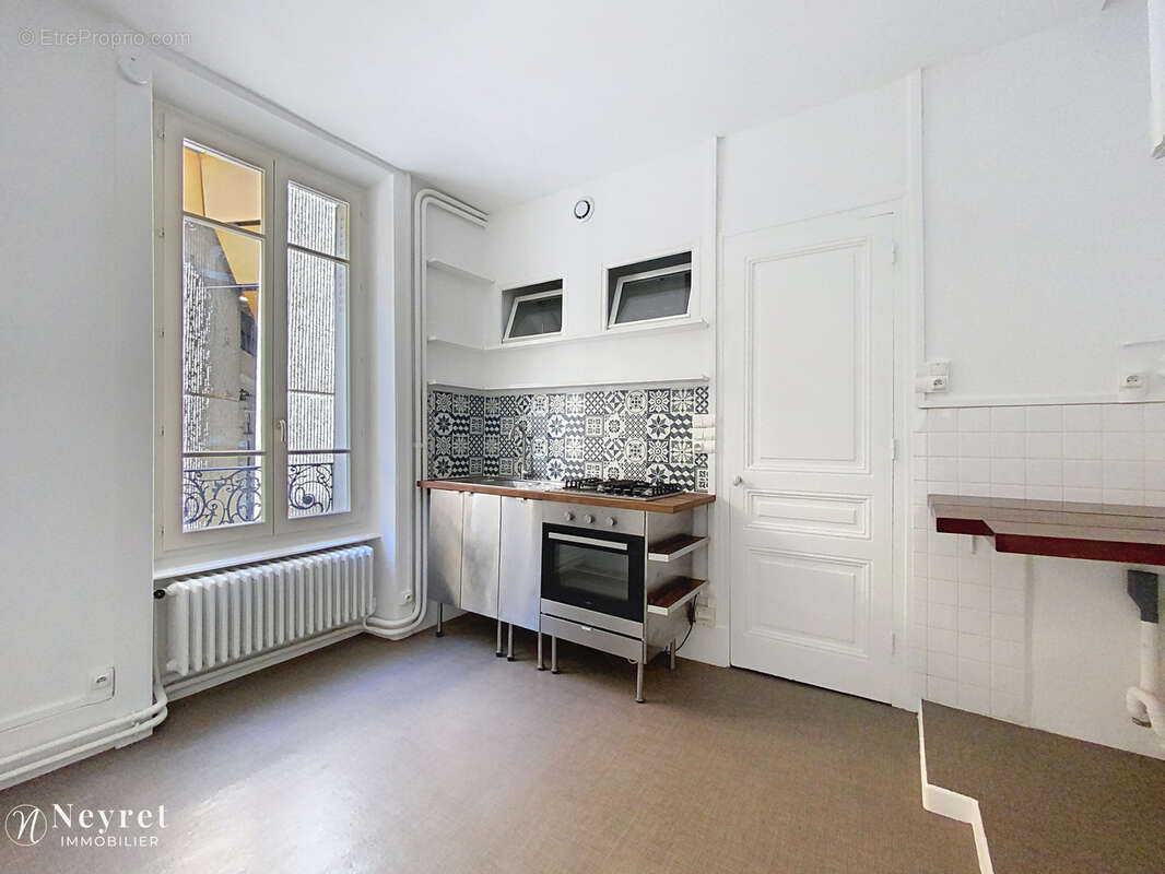 Appartement à SAINT-ETIENNE