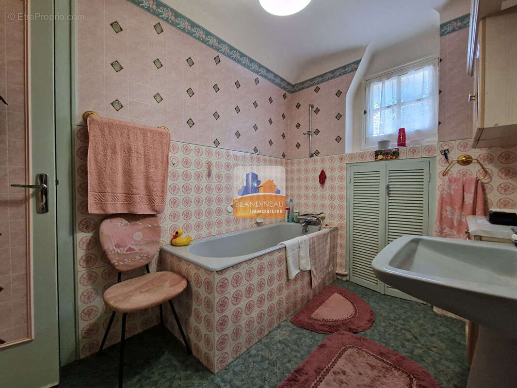 Bouguenais bourg roche ballue  maison 5 ch 167 m² - photo 10
